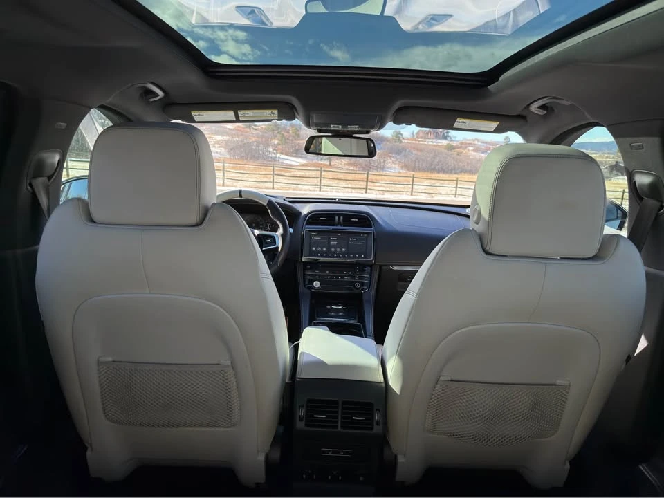 2018 Jaguar F-Pace - Image 15 of 16
