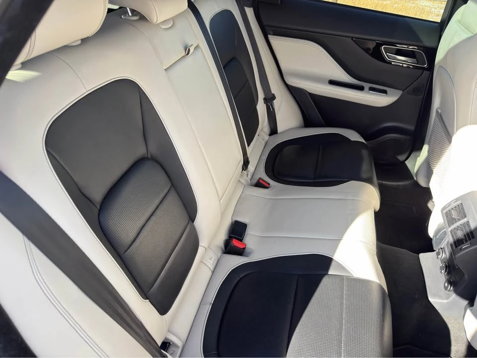 2018 Jaguar F-Pace - Image 13 of 16