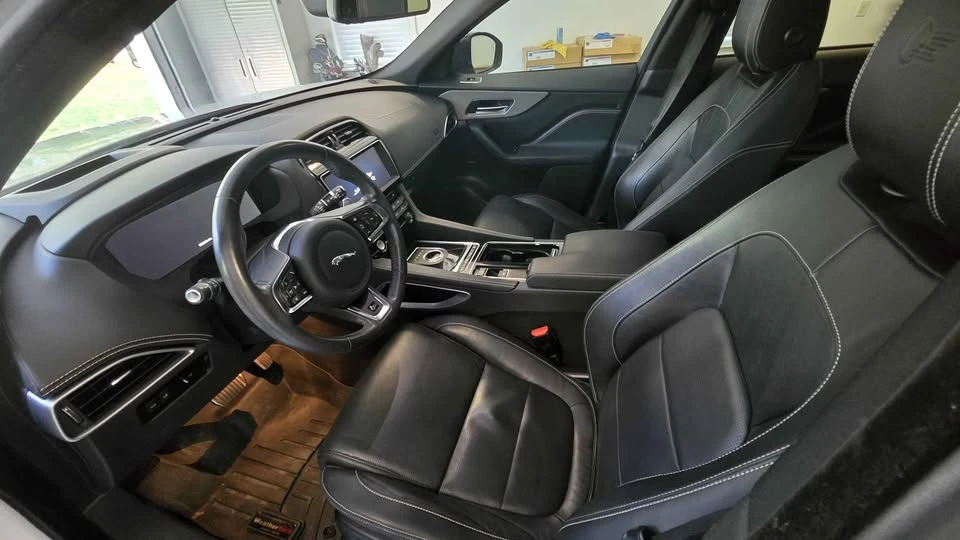 2018 Jaguar F-Pace - Image 9 of 15