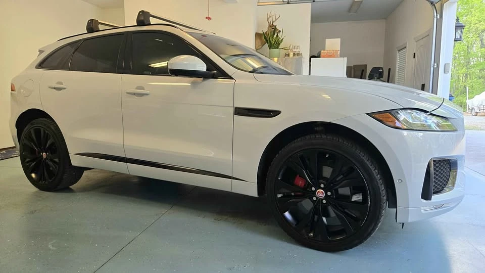 2018 Jaguar F-Pace - Image 3 of 15