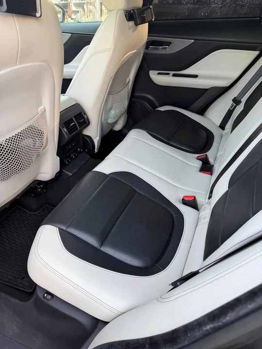 2018 Jaguar F-Pace - Image 15 of 19