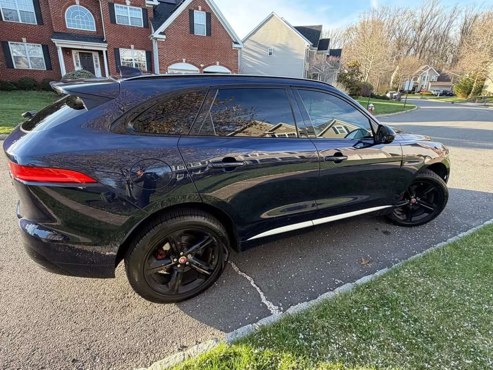 2018 Jaguar F-Pace - Image 3 of 19