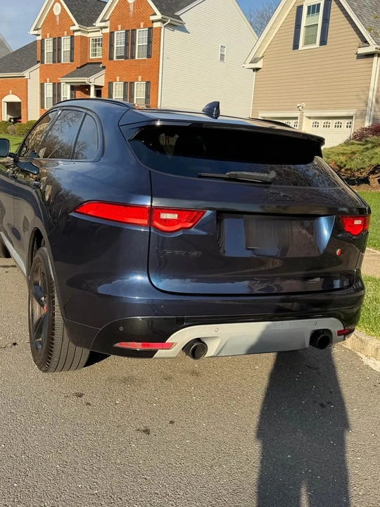 2018 Jaguar F-Pace - Image 5 of 19