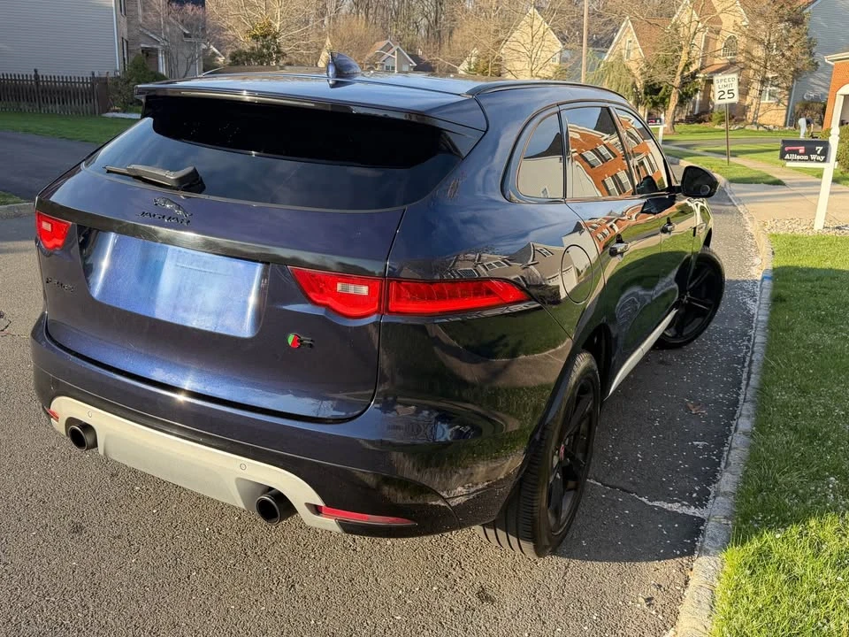 2018 Jaguar F-Pace - Image 4 of 19