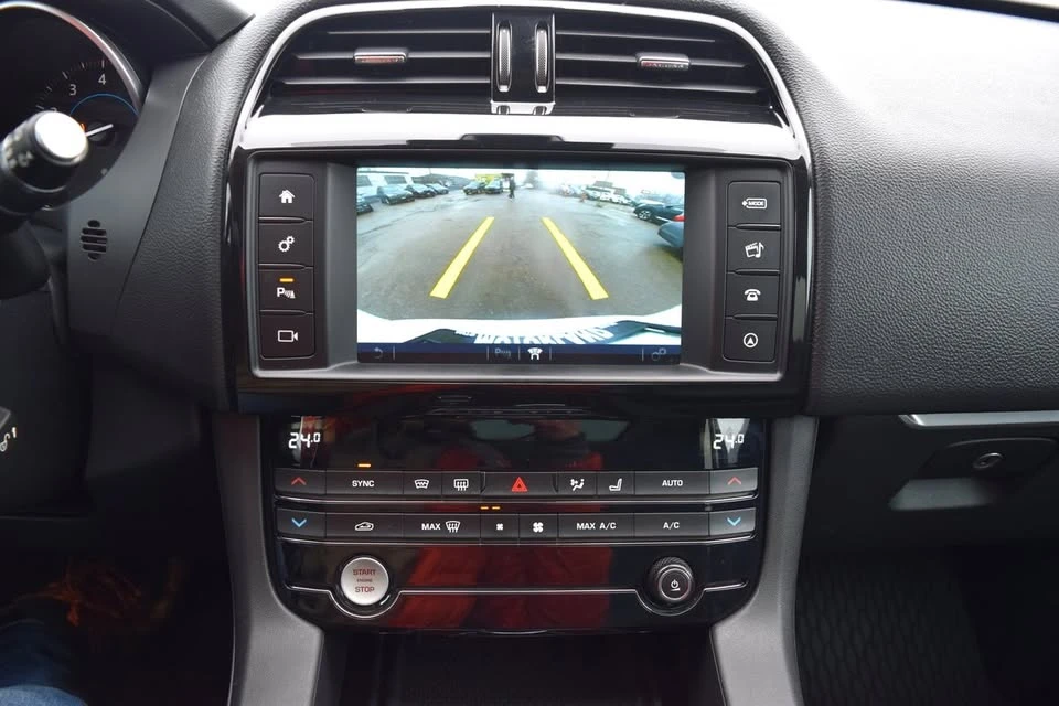 2018 Jaguar F-Pace - Image 12 of 19