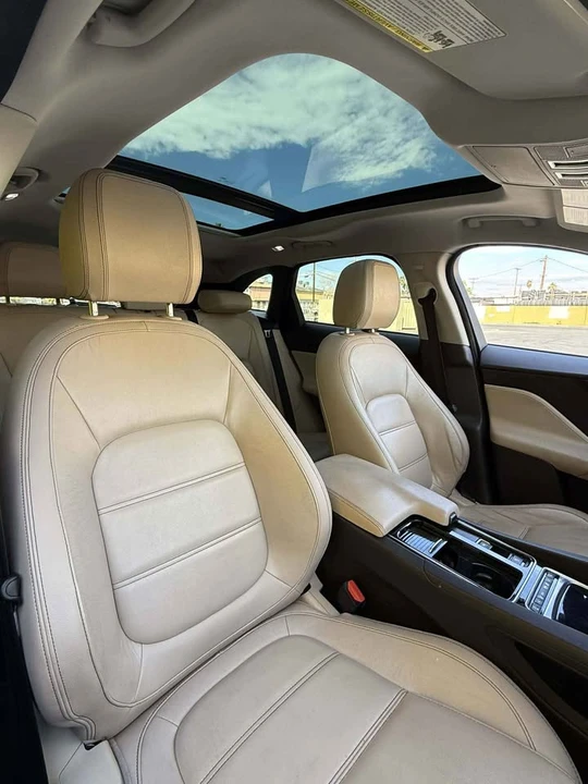 2018 Jaguar F-Pace - Image 7 of 19