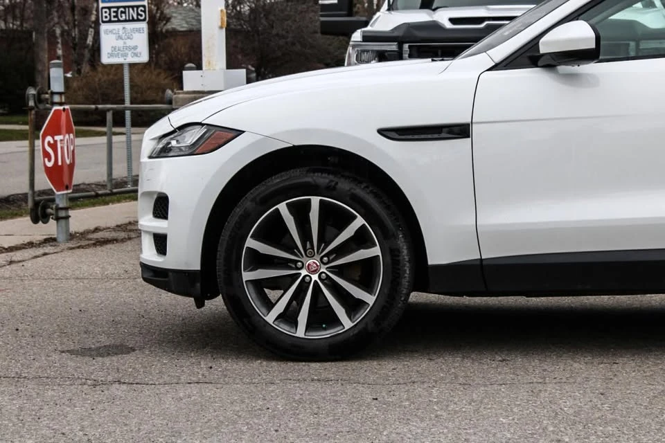 2018 Jaguar F-Pace - Image 10 of 10