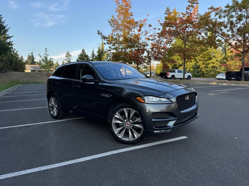 2018 Jaguar F-Pace - Image 2 of 19