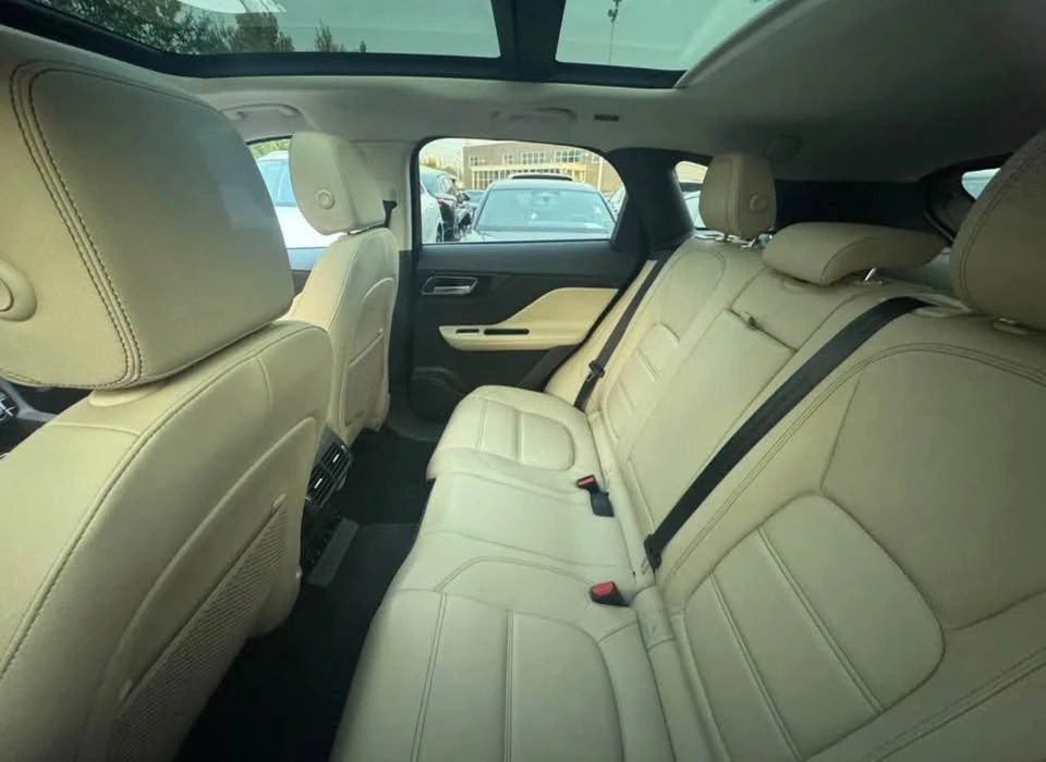 2018 Jaguar F-Pace - Image 7 of 8
