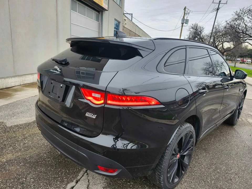 2018 Jaguar F-Pace - Image 15 of 20