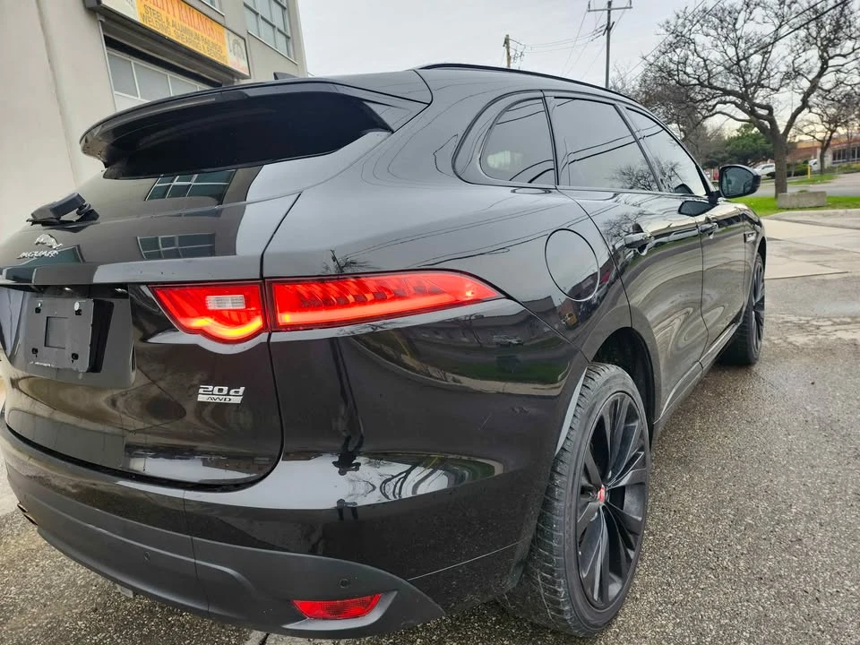 2018 Jaguar F-Pace - Image 19 of 20