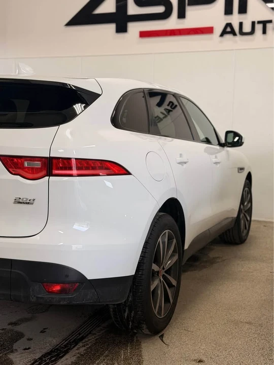 2018 Jaguar F-Pace - Image 6 of 12