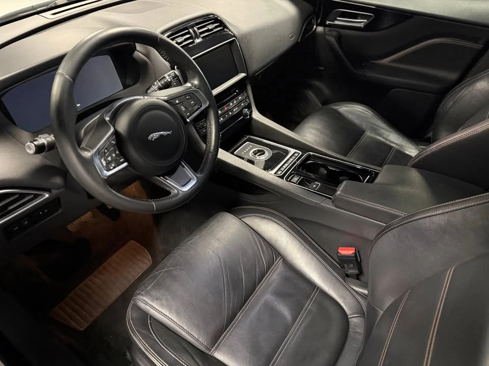 2018 Jaguar F-Pace - Image 6 of 9