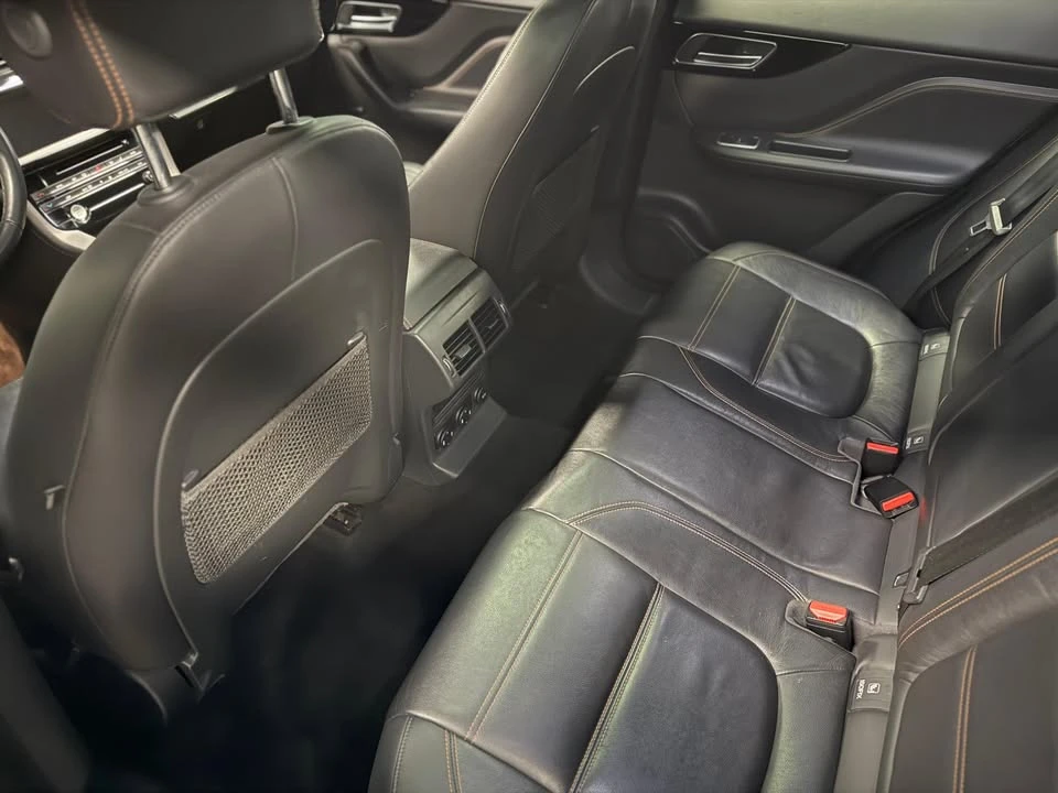 2018 Jaguar F-Pace - Image 8 of 9