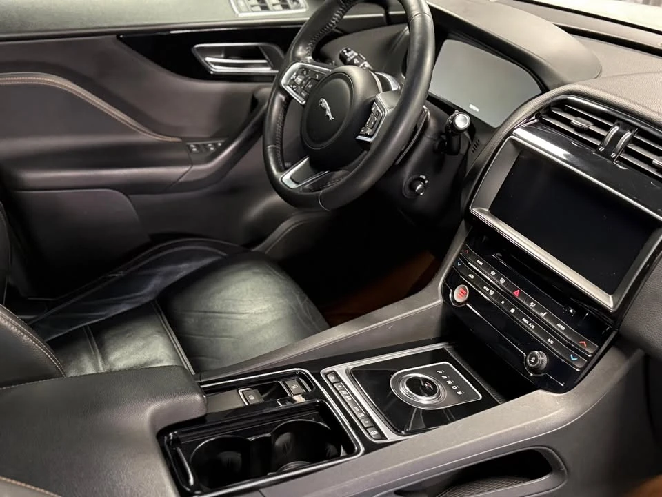 2018 Jaguar F-Pace - Image 7 of 9