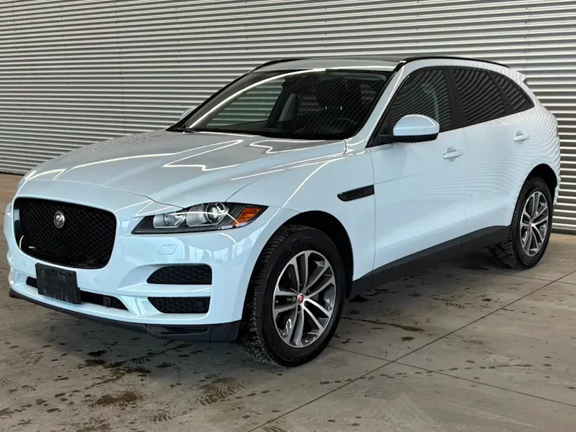 2018 Jaguar F-Pace - Image 2 of 17