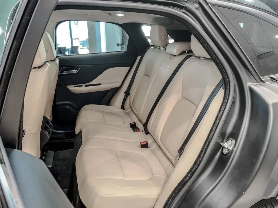 2018 Jaguar F-Pace - Image 17 of 19