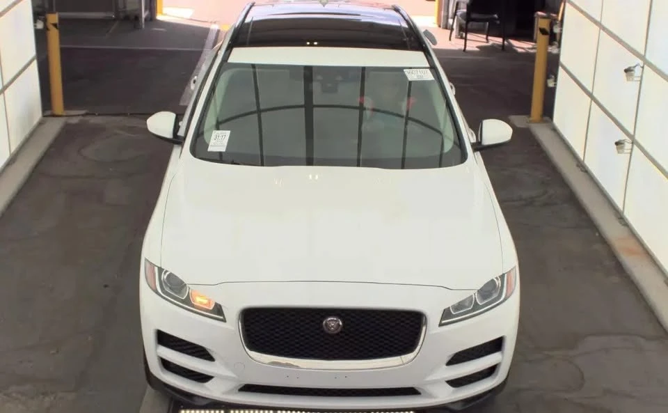 2018 Jaguar F-Pace - Image 3 of 7