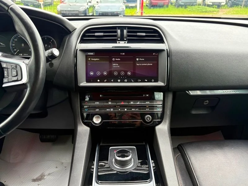 2018 Jaguar F-Pace - Image 14 of 20