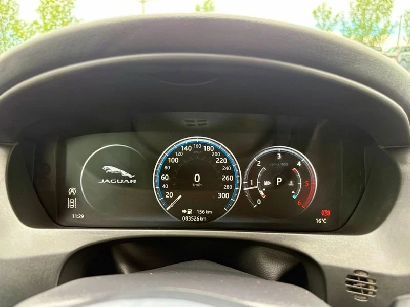2018 Jaguar F-Pace - Image 13 of 20