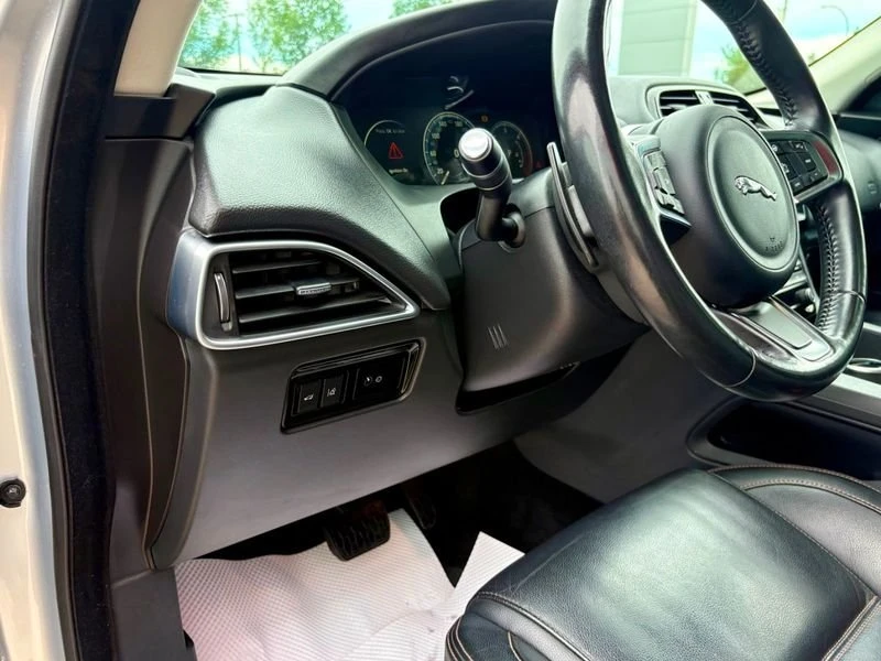 2018 Jaguar F-Pace - Image 11 of 20