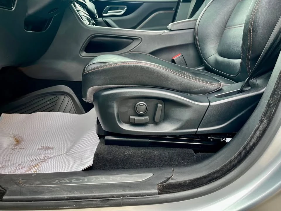 2018 Jaguar F-Pace - Image 11 of 20