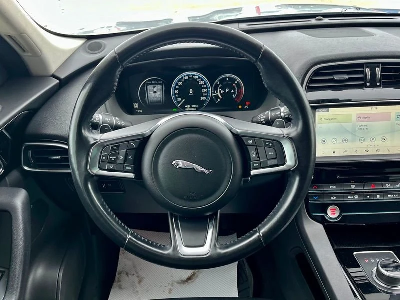 2018 Jaguar F-Pace - Image 12 of 19