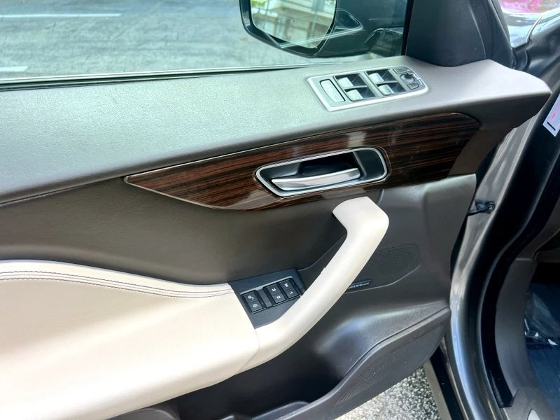 2018 Jaguar F-Pace - Image 12 of 18