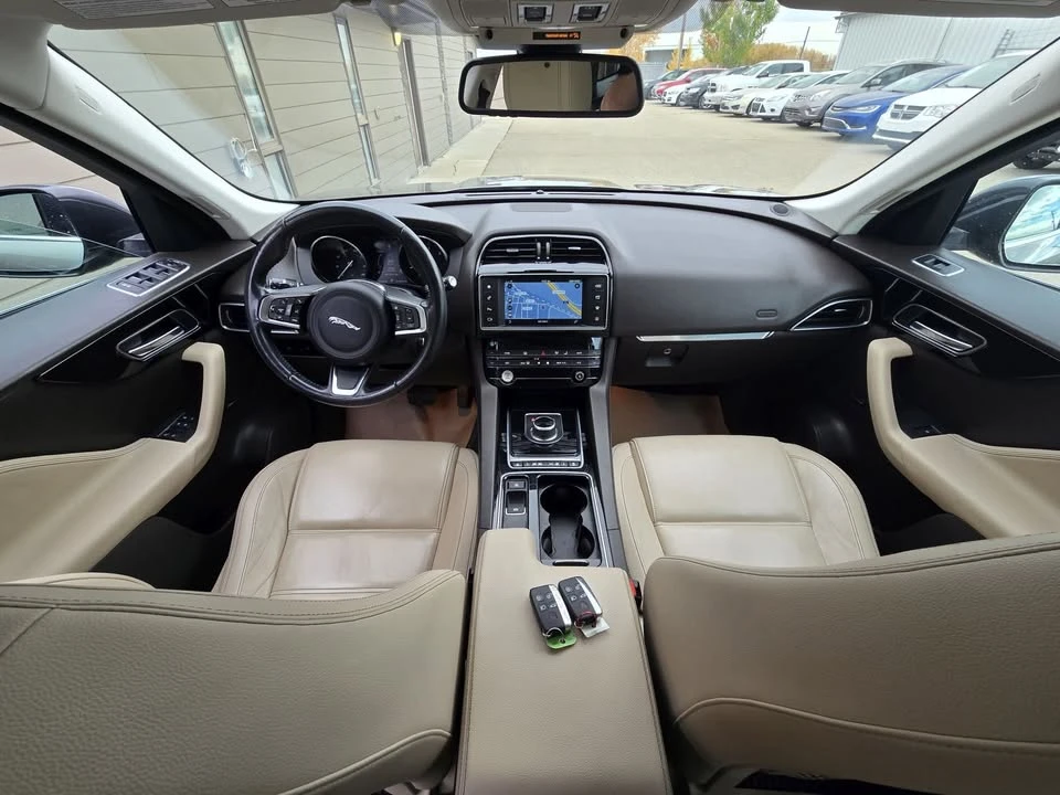 2018 Jaguar F-Pace - Image 15 of 19