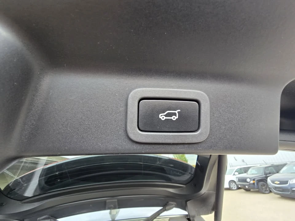 2018 Jaguar F-Pace - Image 12 of 19