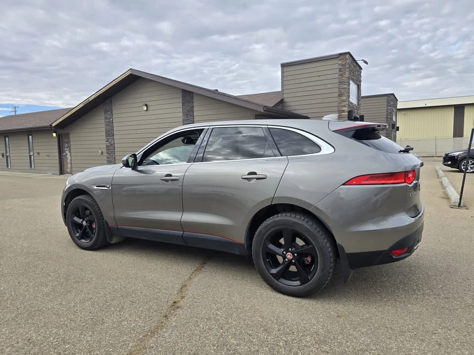2018 Jaguar F-Pace - Image 4 of 19