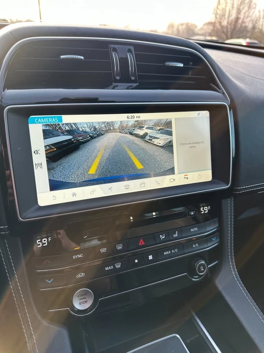2018 Jaguar F-Pace - Image 16 of 20
