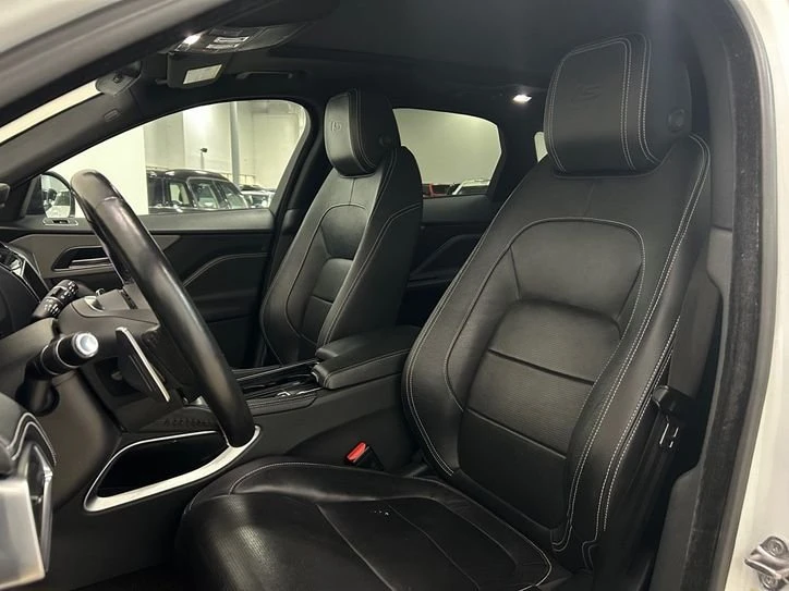 2018 Jaguar F-Pace - Image 8 of 11