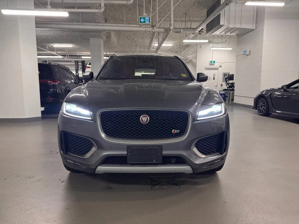 2018 Jaguar F-Pace - Image 5 of 14