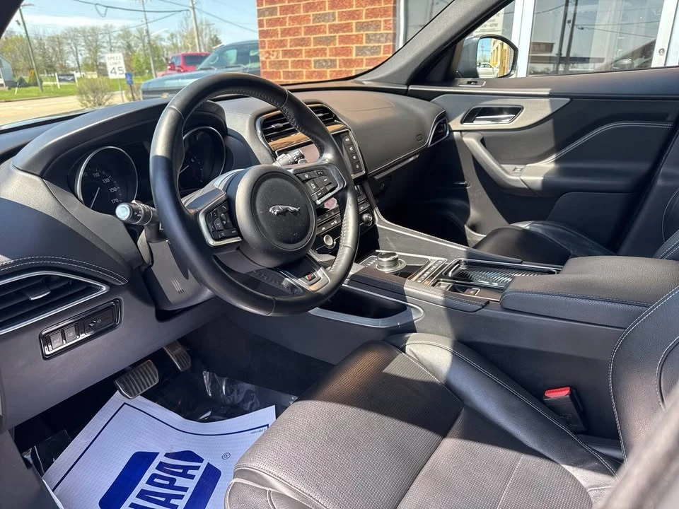 2018 Jaguar F-Pace - Image 8 of 20