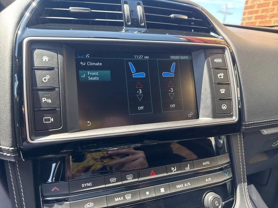 2018 Jaguar F-Pace - Image 13 of 20