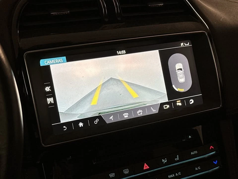 2018 Jaguar F-Pace - Image 16 of 20