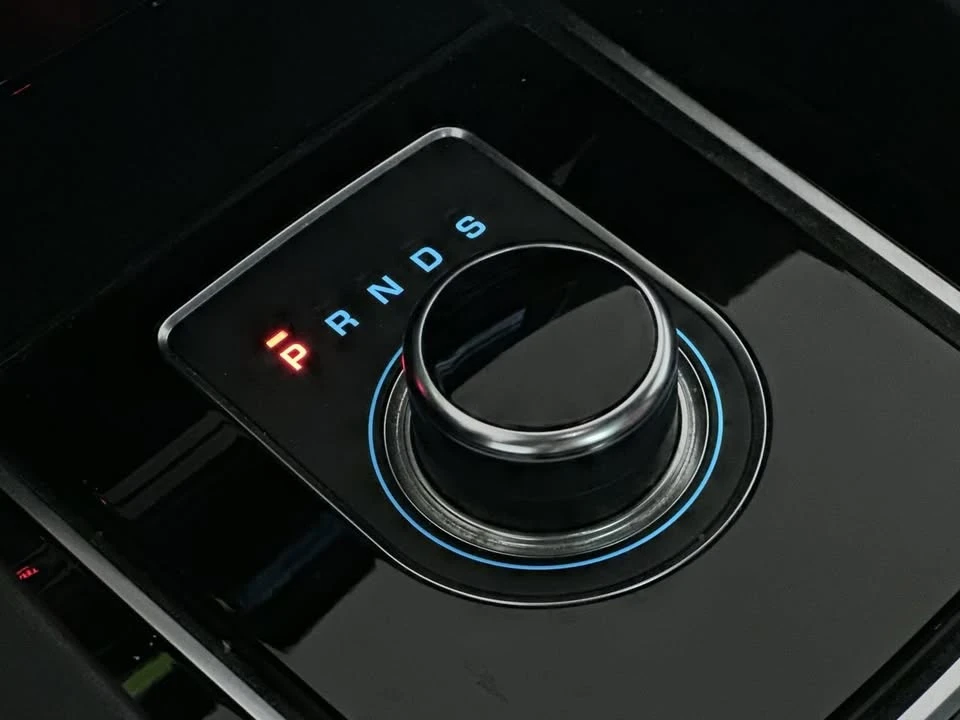 2018 Jaguar F-Pace - Image 19 of 20