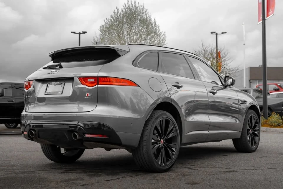2018 Jaguar F-Pace - Image 7 of 20
