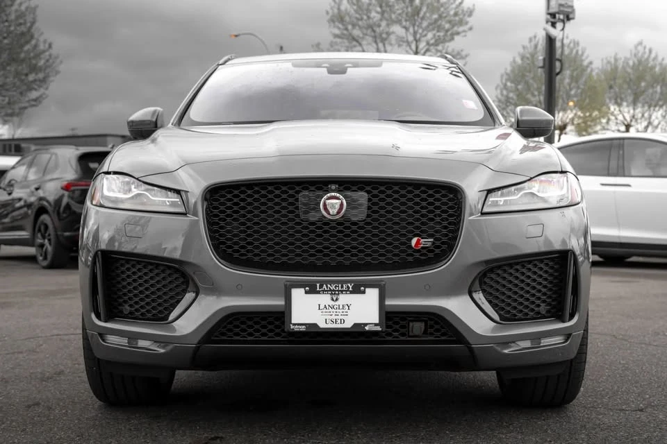 2018 Jaguar F-Pace - Image 2 of 20