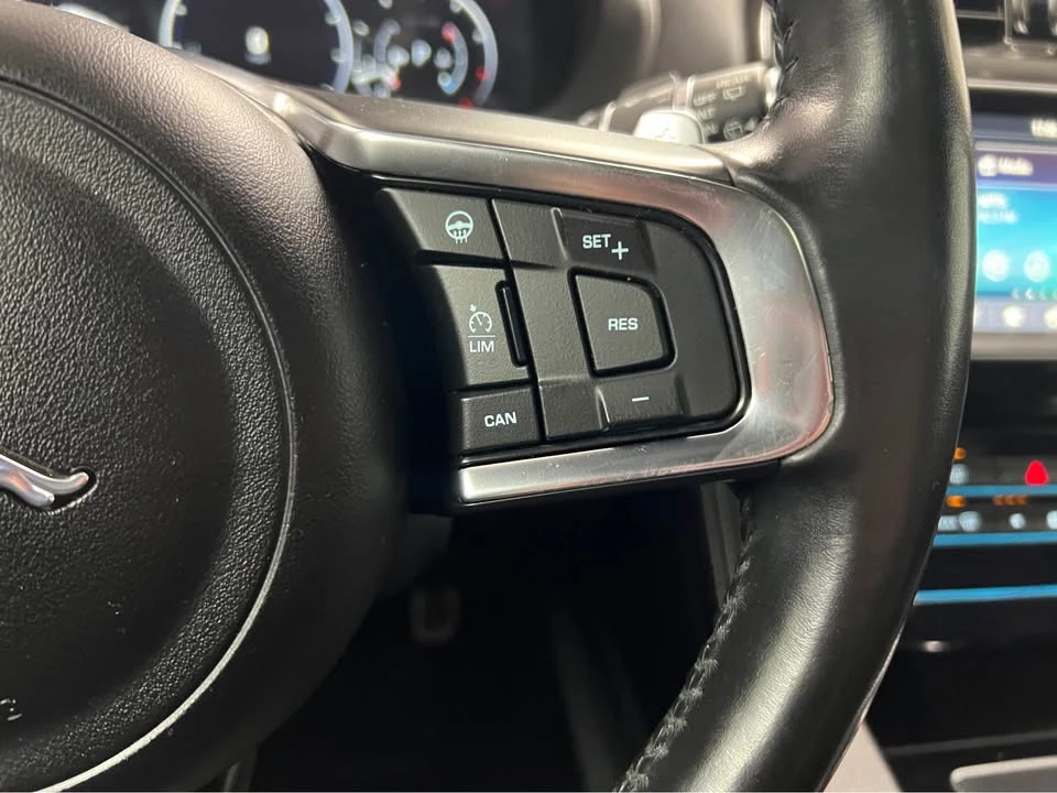 2018 Jaguar F-Pace - Image 18 of 20