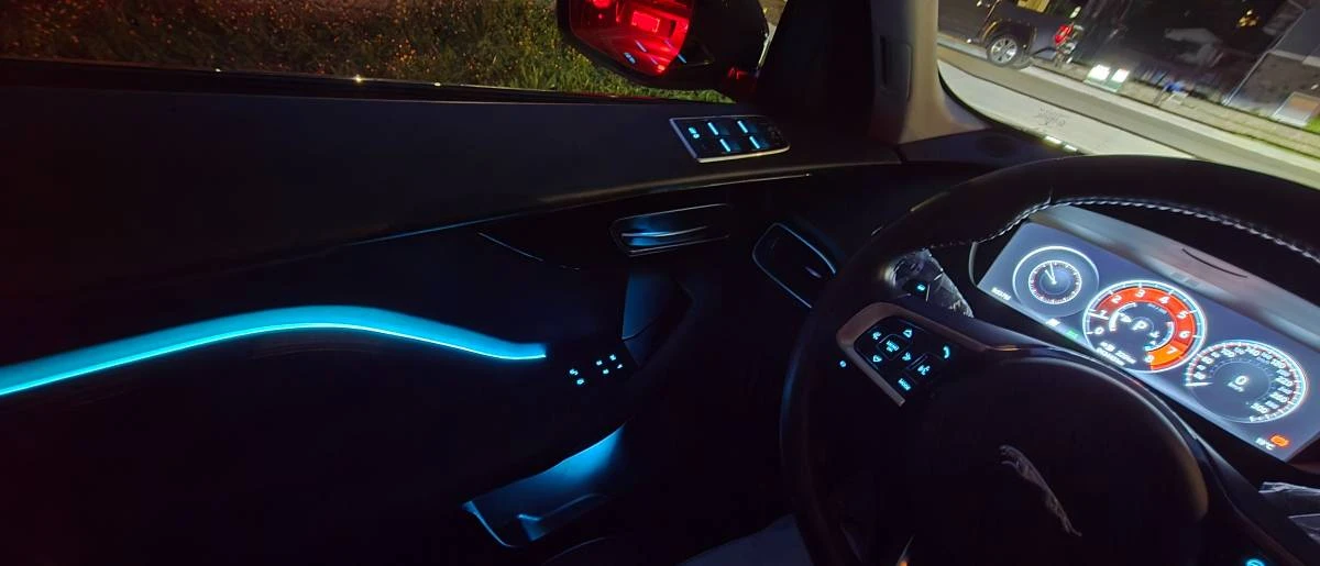 2018 Jaguar F-Pace - Image 16 of 19