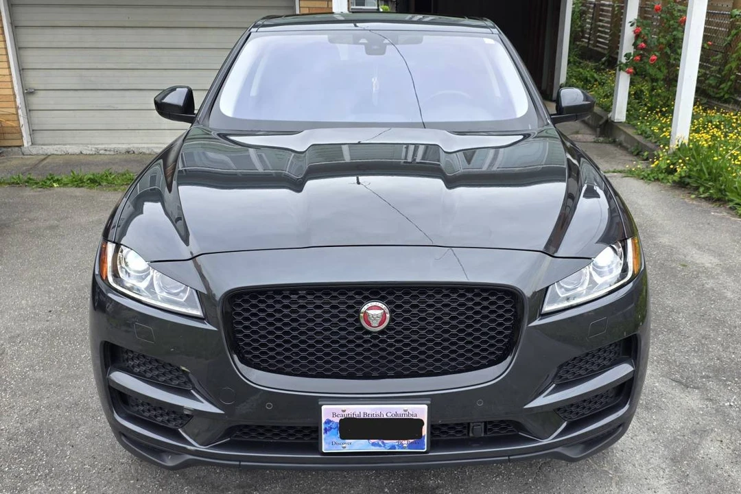 2018 Jaguar F-Pace - Image 2 of 19