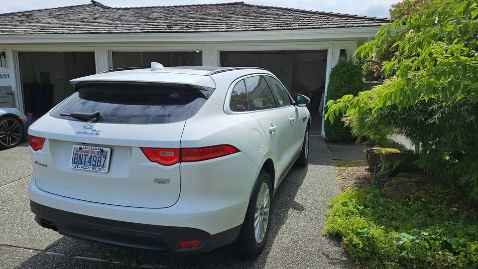 2018 Jaguar F-Pace - Image 4 of 10
