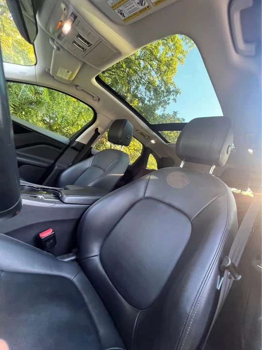2018 Jaguar F-Pace - Image 9 of 10