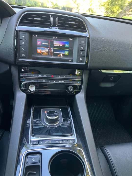 2018 Jaguar F-Pace - Image 10 of 10