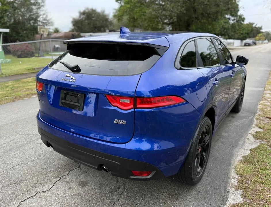 2018 Jaguar F-Pace - Image 12 of 18