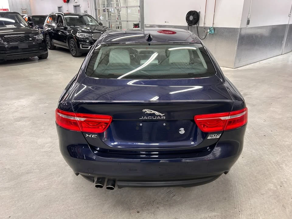 2018 Jaguar XE - Image 4 of 20