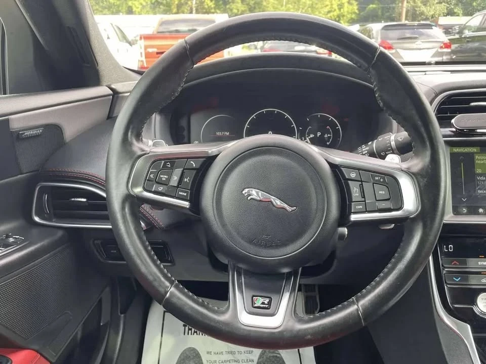 2018 Jaguar XE - Image 14 of 14