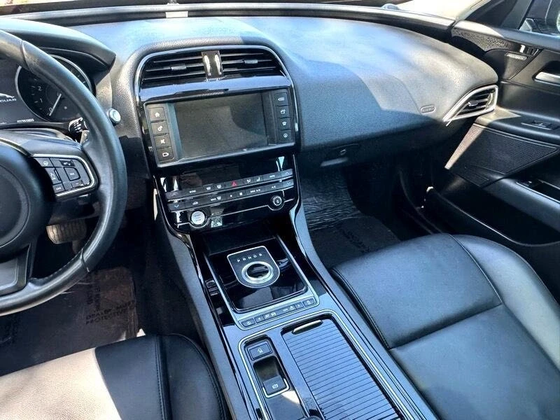 2018 Jaguar XE - Image 11 of 18